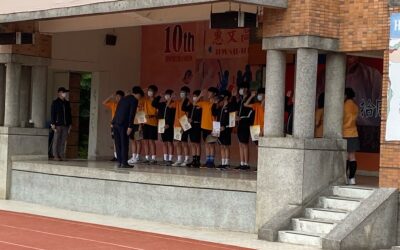 Discours des élèves de Jules Verne devant le lycée Taïwanais de Hui-Wen (Taïwan3)